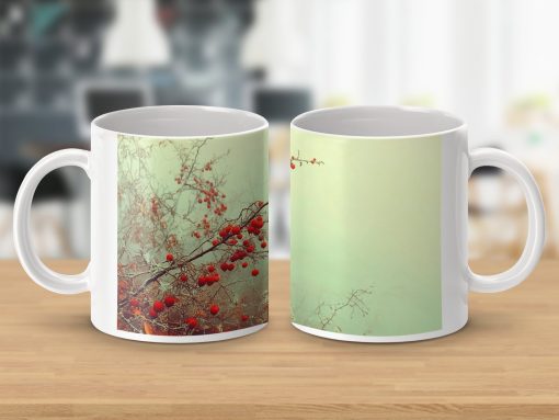Stunning Red Berry Branch Design Mugs — izobraženie 3