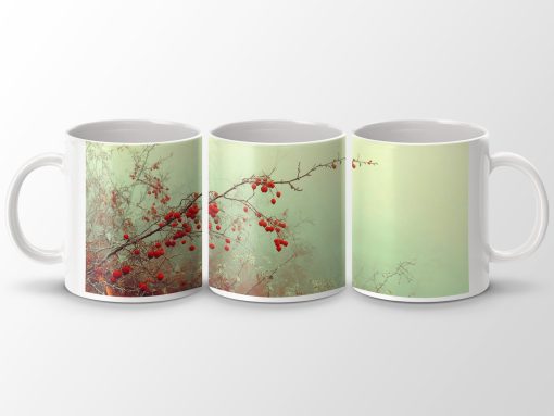 Stunning Red Berry Branch Design Mugs — izobraženie 2